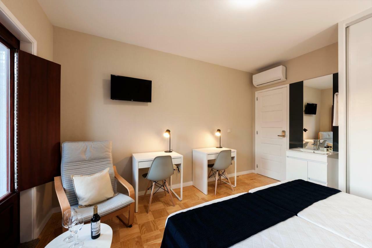 Ateneu Guesthouse Porto Buitenkant foto